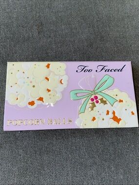 Too Faced Popcorn Balls Eyeshadow Palette -